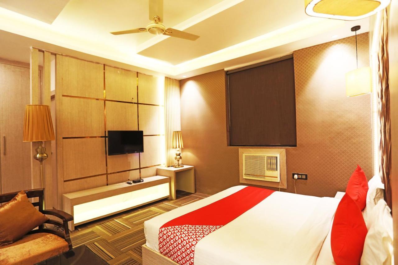 Fabhotel Ronald Inn Faridabad Exterior foto