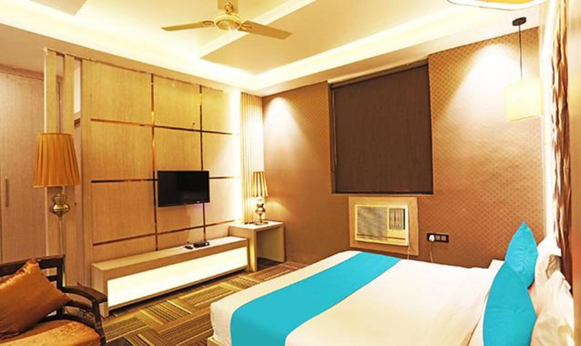 Fabhotel Ronald Inn Faridabad Exterior foto